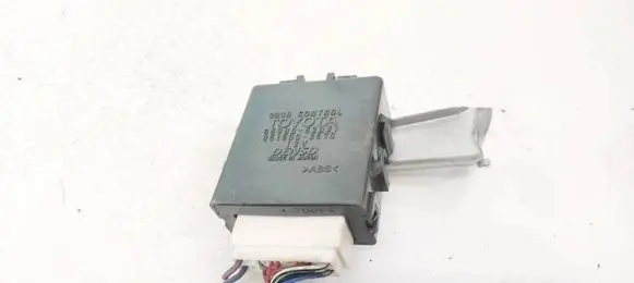Toyota Yaris Door control unit/module 8598052031 85980-52031