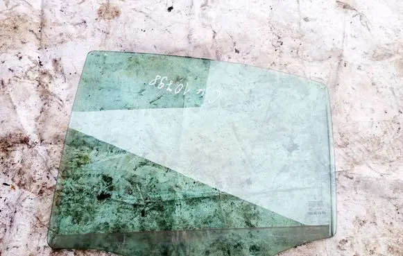 Mercedes-Benz E W211 Rear door window glass AS2