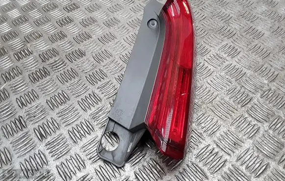 Honda CR-V Rear/tail lights W0706