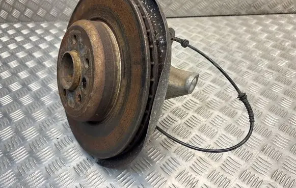 BMW 5 F10 F11 Rear wheel hub 6796100 AI617M0
