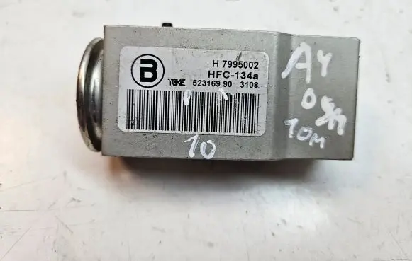 Audi A4 S4 B8 8K Air conditioning (A/C) expansion valve 52316990