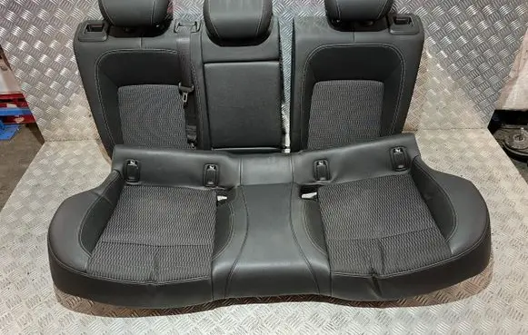 Opel Insignia B Seat set DG18383