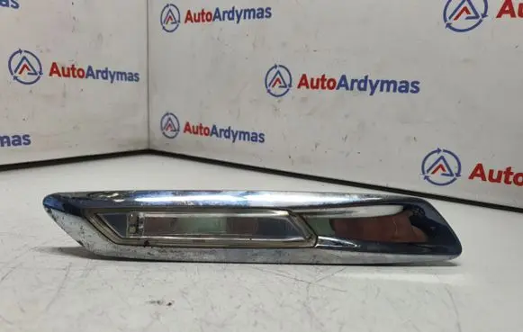 BMW 5 F10 F11 Front fender indicator light 7154167 63137154167
