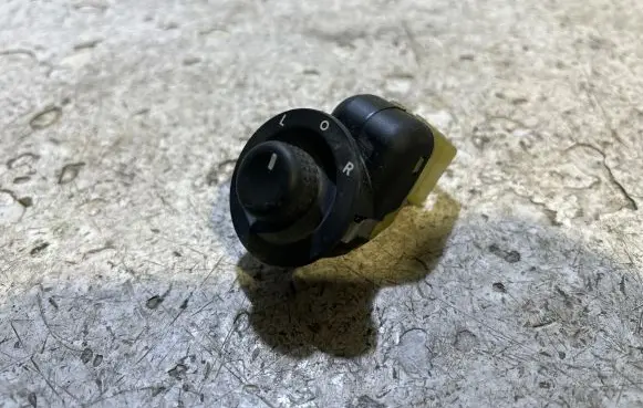 Jeep Patriot Wing mirror switch 04602788AA 3421A
