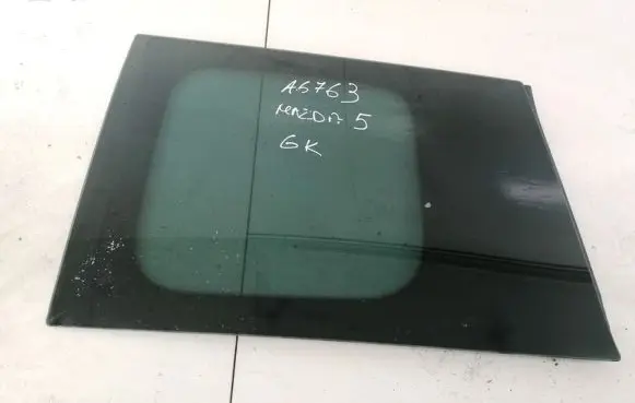 Mazda 5 Rear side window