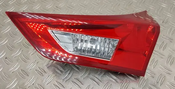 Toyota Auris E180 Tailgate rear/tail lights