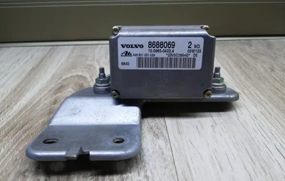 Volvo S60 ESP acceleration yaw rate sensor 8688069