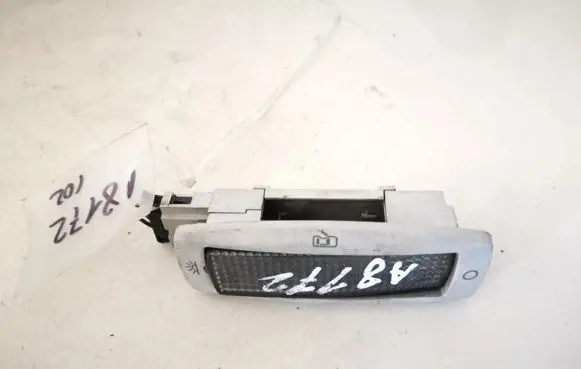 Volkswagen PASSAT B5 Other interior light 3b0947291