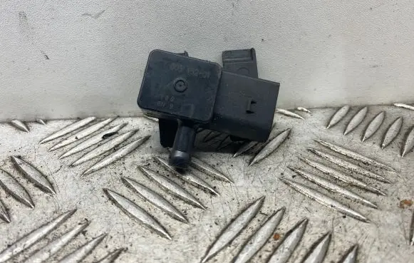 BMW 7 F01 F02 F03 F04 Exhaust gas pressure sensor 7805152
