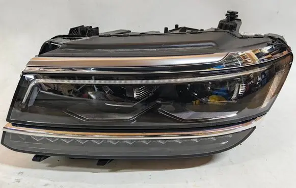 Volkswagen Tiguan Headlight/headlamp 5NB941081D