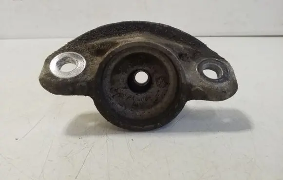 Opel Ampera Front shock absorber mounting bracket 13252362 13367782