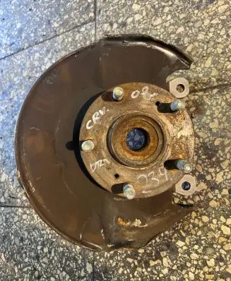 Honda CR-V Front wheel hub