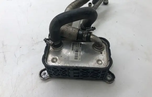 Volvo S80 Engine oil radiator 30751937 L3614003SL 35371