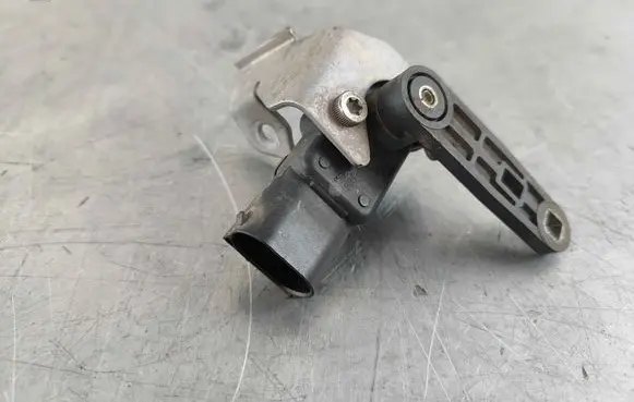 Volvo XC60 Air suspension front height level sensor 32246992 31360329
