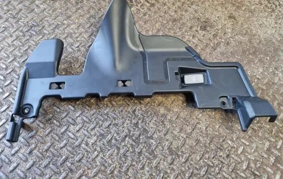 Volvo XC60 Dashboard lower bottom trim panel 31651109 31651102