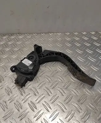 Audi A4 S4 B8 8K Accelerator throttle pedal 8K1721523