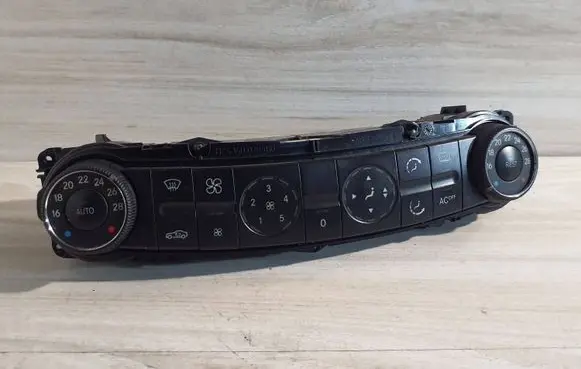 Mercedes-Benz E W211 Climate control unit 2118300385 00090903
