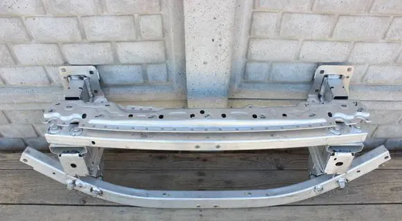 Maserati GranTurismo Front bumper support beam 80001900