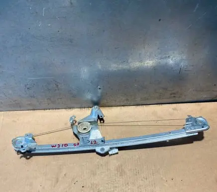 Mercedes-Benz E W210 Rear window lifting mechanism without motor