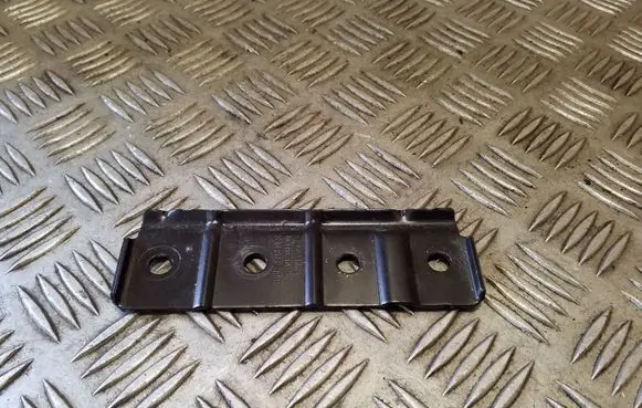 Battery bracket