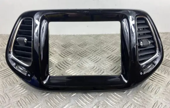 Jeep Compass Radio/GPS head unit trim 