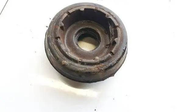Coil spring mount