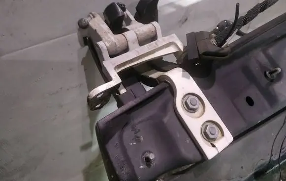 Porsche Cayenne (9PA) Tailgate/trunk/boot hinge