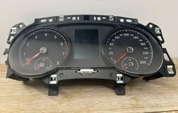 Volkswagen Golf Sportsvan Speedometer (instrument cluster) 517920740D