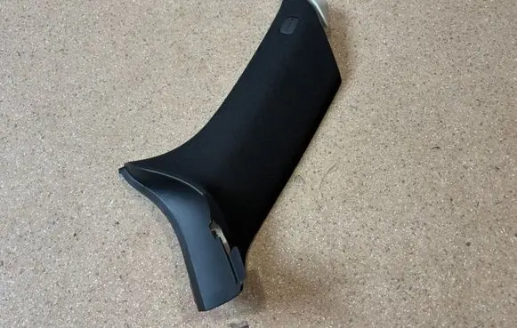 (C) pillar trim