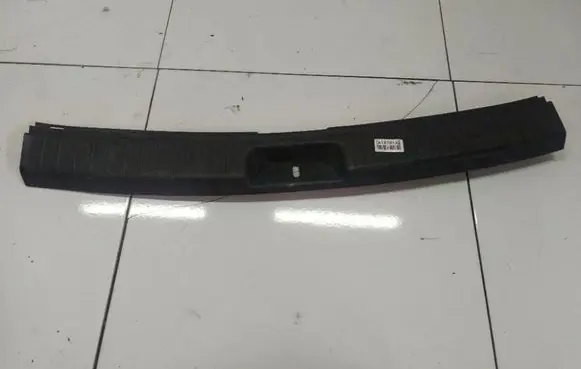 Hyundai Santa Fe Other trunk/boot trim element 857702B000 85770-2B000