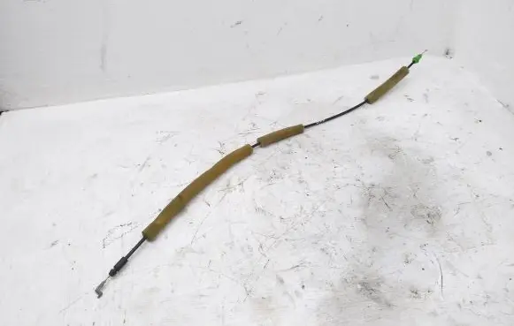Mazda 3 II Front door cable line 