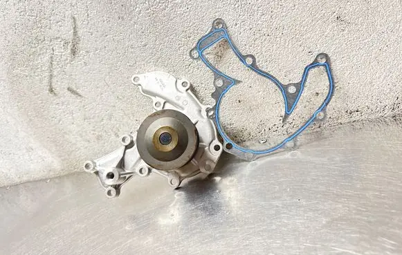 Opel Frontera B Water pump 350981848000 81848