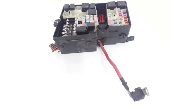 Volvo V50 Fuse module 30737030 8688040