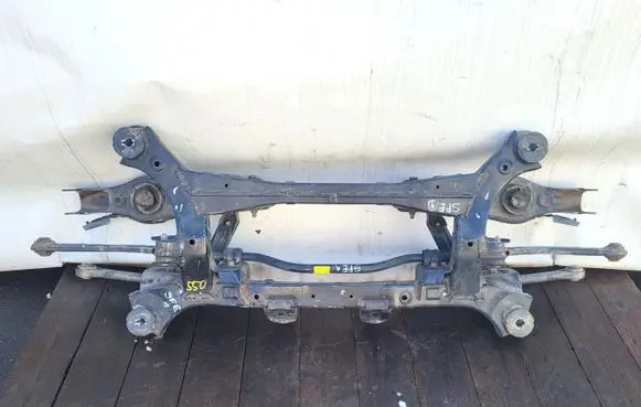 Hyundai Santa Fe Engine mounting bracket