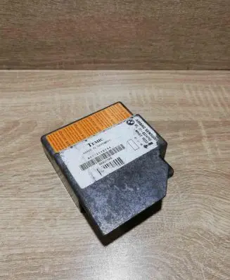 BMW 5 E39 Airbag control unit/module 8374799