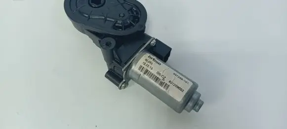 Mercedes-Benz C W205 Seat adjustment motor 937268101