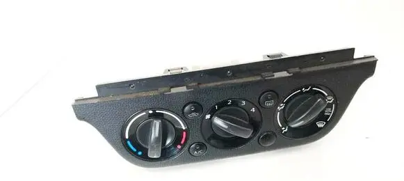 Suzuki Swift I Climate control unit