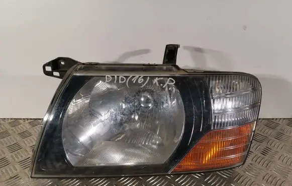 Mitsubishi Pajero Headlight/headlamp