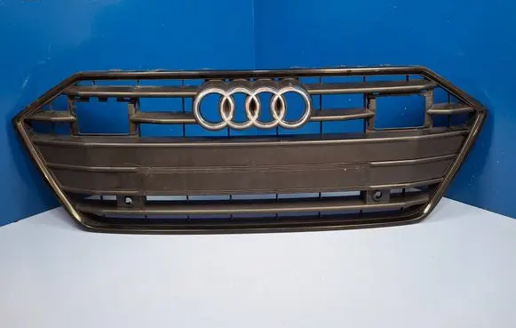 Front bumper upper radiator grill