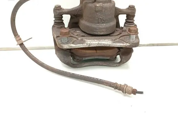 Toyota C-HR I Front brake caliper