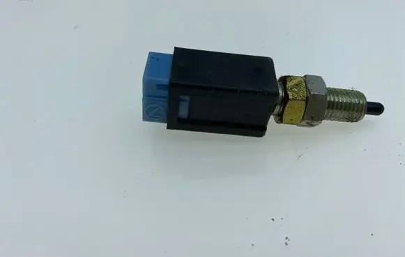 Clutch pedal sensor