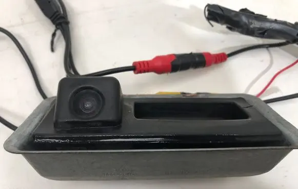 Volkswagen Touran II Tailgate/trunk/boot exterior handle 1T0827229