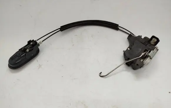 Mitsubishi Colt Front door lock 5715A135