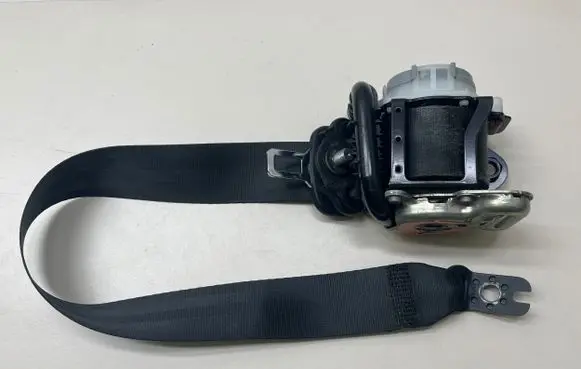 Skoda Octavia Mk3 (5E) Front seatbelt 3066322