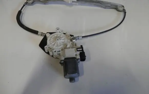 Mitsubishi Colt Rear door window regulator with motor 5743A100