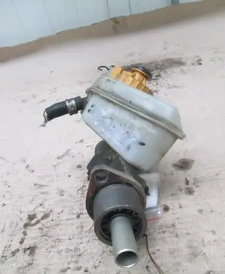 Fiat Albea Master brake cylinder