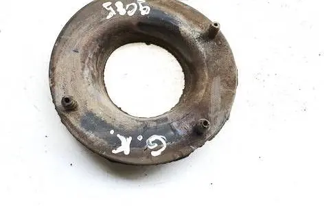 Renault Zoe Front coil spring rubber mount 8200693464b 8200693464-b