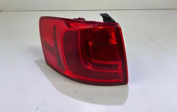 Volkswagen Jetta VI Rear/tail lights