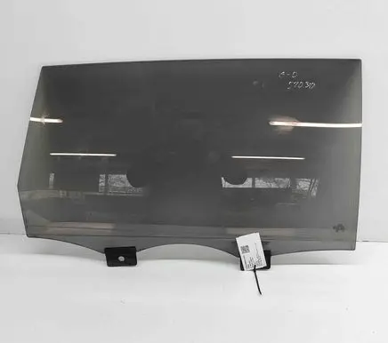 Audi Q7 4L Rear door window glass 4L0845026A