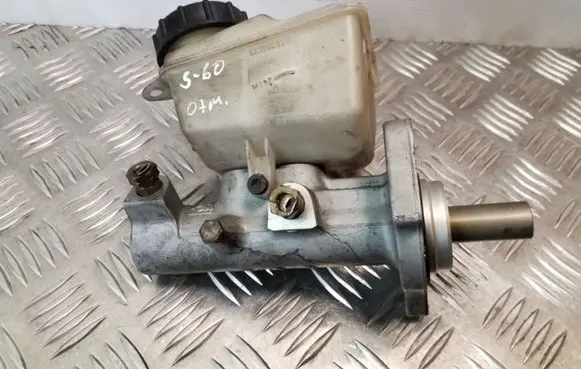 Volvo S60 Master brake cylinder 8646008